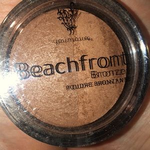 Younique beachfront bronzer